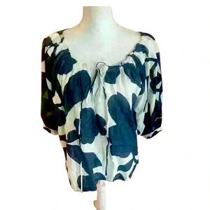 Michael Kors small petite blouse. Elastic neckline. Blue and white. Lined.